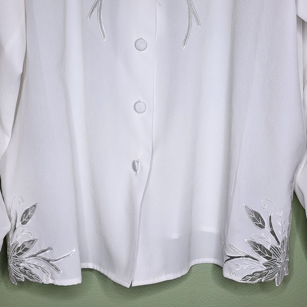 Vintage White Blouse LP Laser Cut Floral Old Money Preppy Office Secretary L/S - Picture 5 of 10